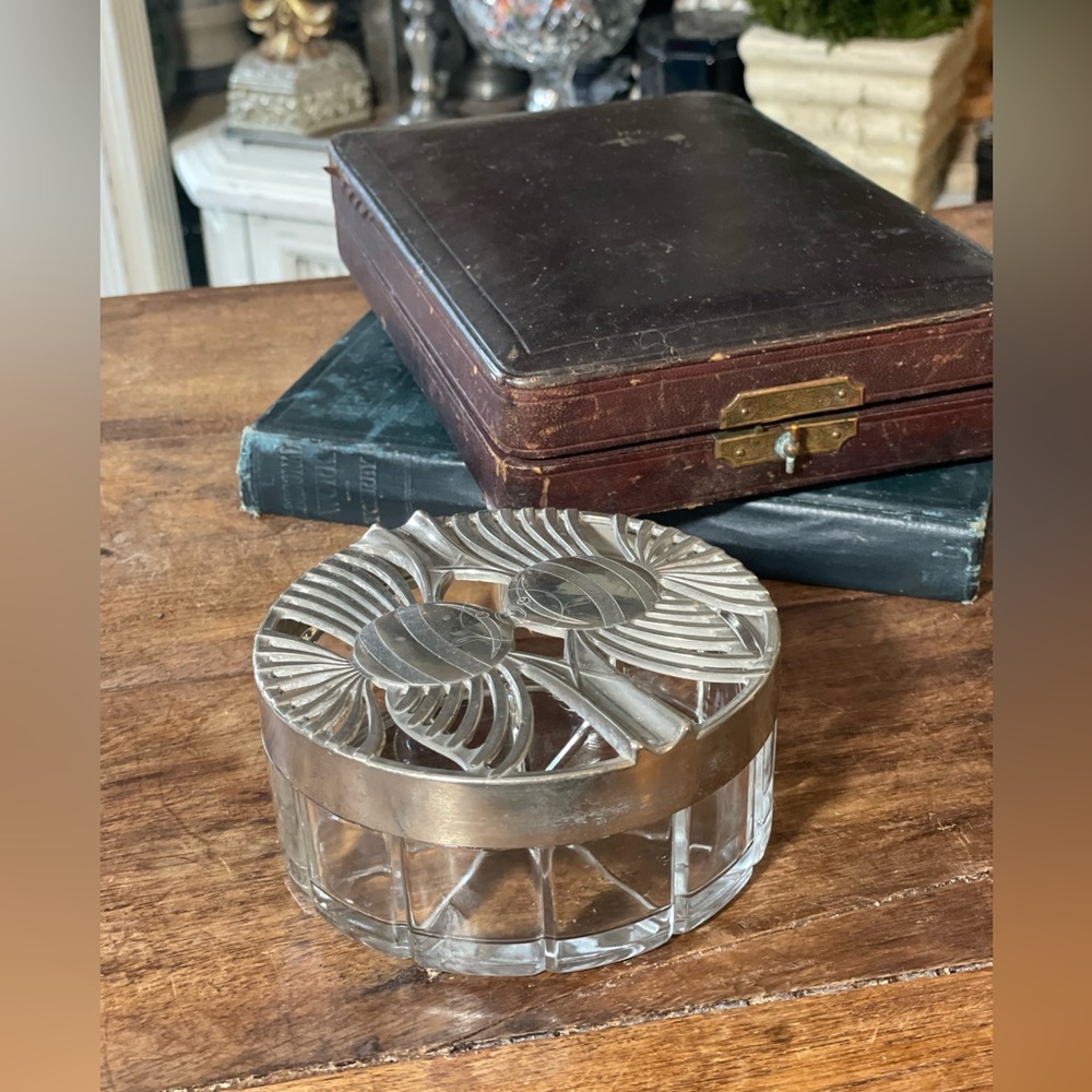 Art Deco Silver Tropical Fish Cigarette ashtray smoking tobacco stash tray